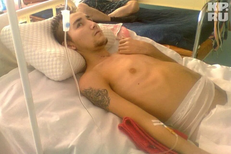 Парень смертельно болен. Бона человек. Смертельно больной человек. Смертельно больной человек. Онкологический больной.