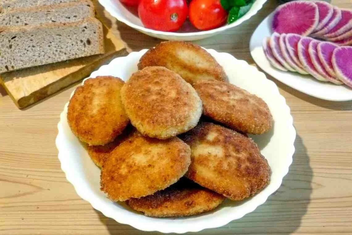 Рецепт вкусных котлет с манкой. Котлеты. рыбные котлеты. котлеты с манкой. котлеты, биточки манные.