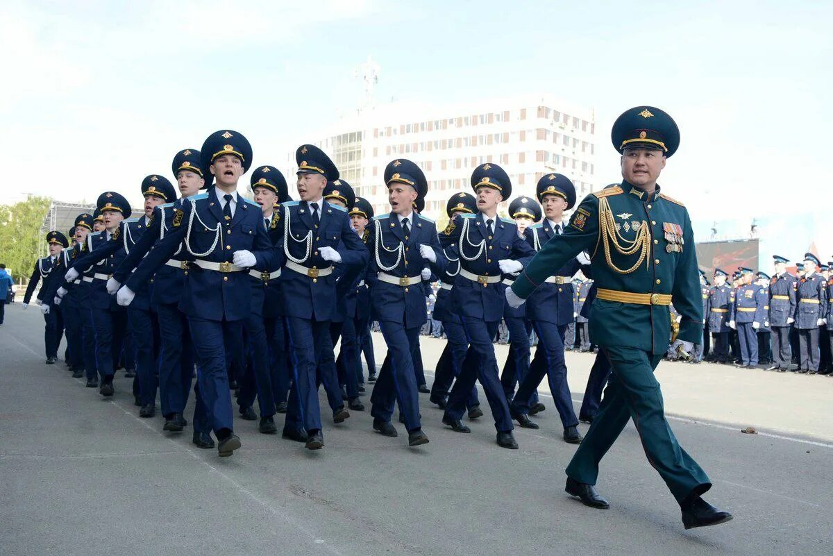 Программа на 9 мая оренбург. Парад победы 2025 оренбург. оренбургская кадетская школа-интернат им и и неплюева оренбург. кадеты на параде 9 мая оренбург. президентская кадетка в оренбурге.