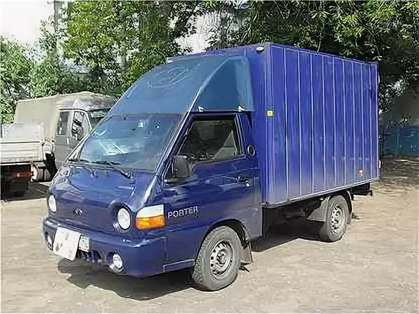 Водитель портера. Хёндай портер 2 рефрижератор. Водитель портера. Hyundai porter цельнометаллический. Хёндай портер 2 промтоварный фургон.