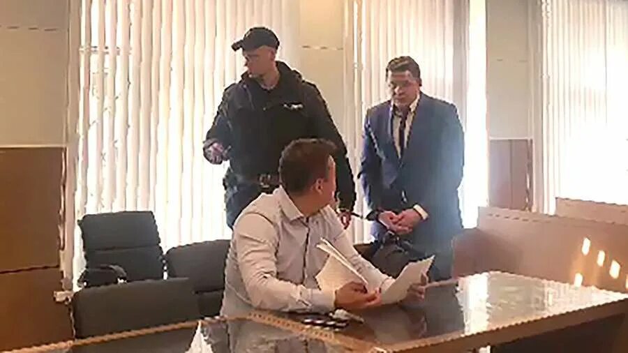 задержания военных в москве. фото руководителей в воронеже. уголовное дело. задержание адвоката в красноярске. миронов рауф александрович хостел.