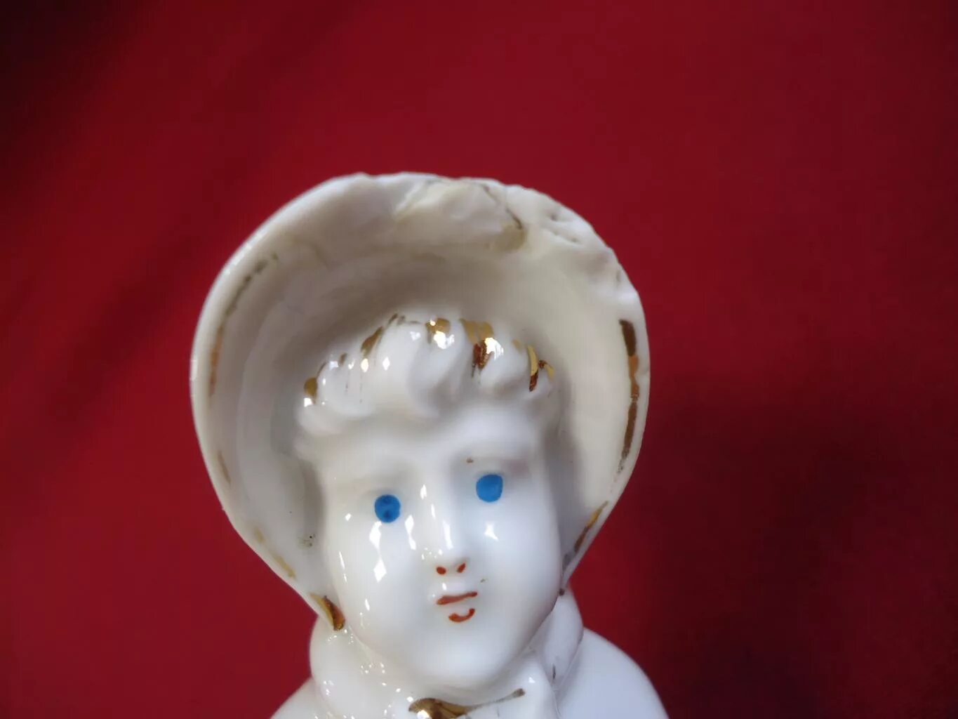 Солонка девушка. Солонка и перечница девушка. Солонка девушка. Солонка керамика ручная роспись. Солонка и перечница совы.