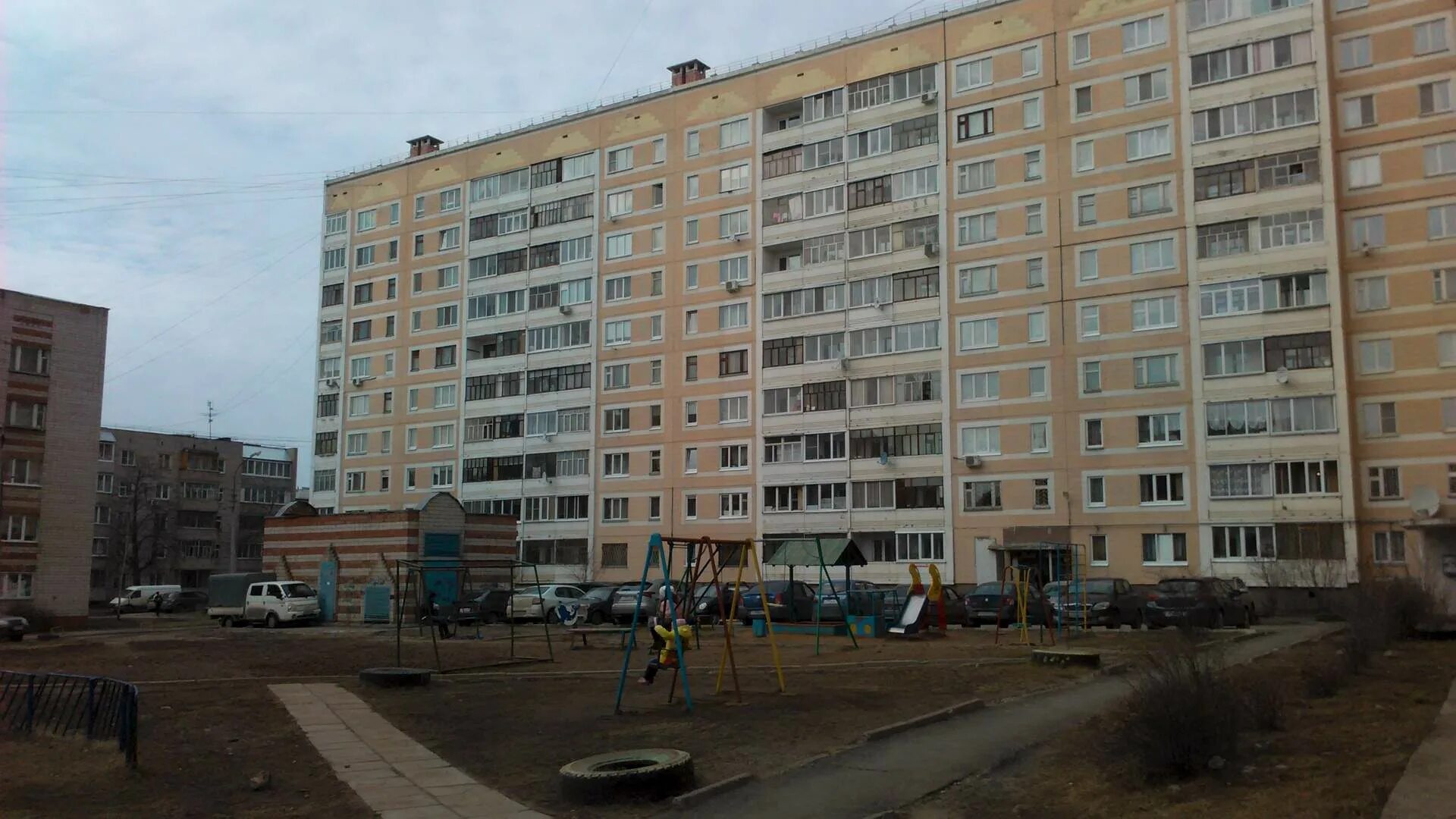 Ул горького 73 ижевск. Красноармейская 73 ижевск. красноармейская 73 донецк. красноармейская 73 ижевск фото.