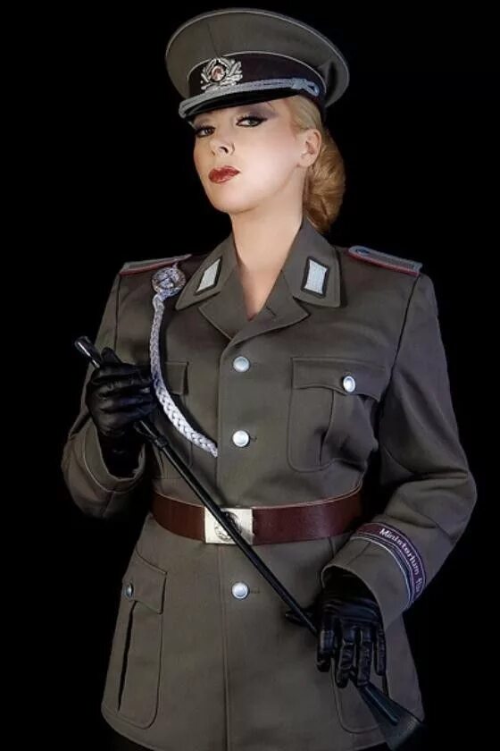 Фройлен Барбара. Paige Turnah в немецкой форме. Кейт Уинслет в нацистской форме. Женщины в немецкой форме. Женская сс