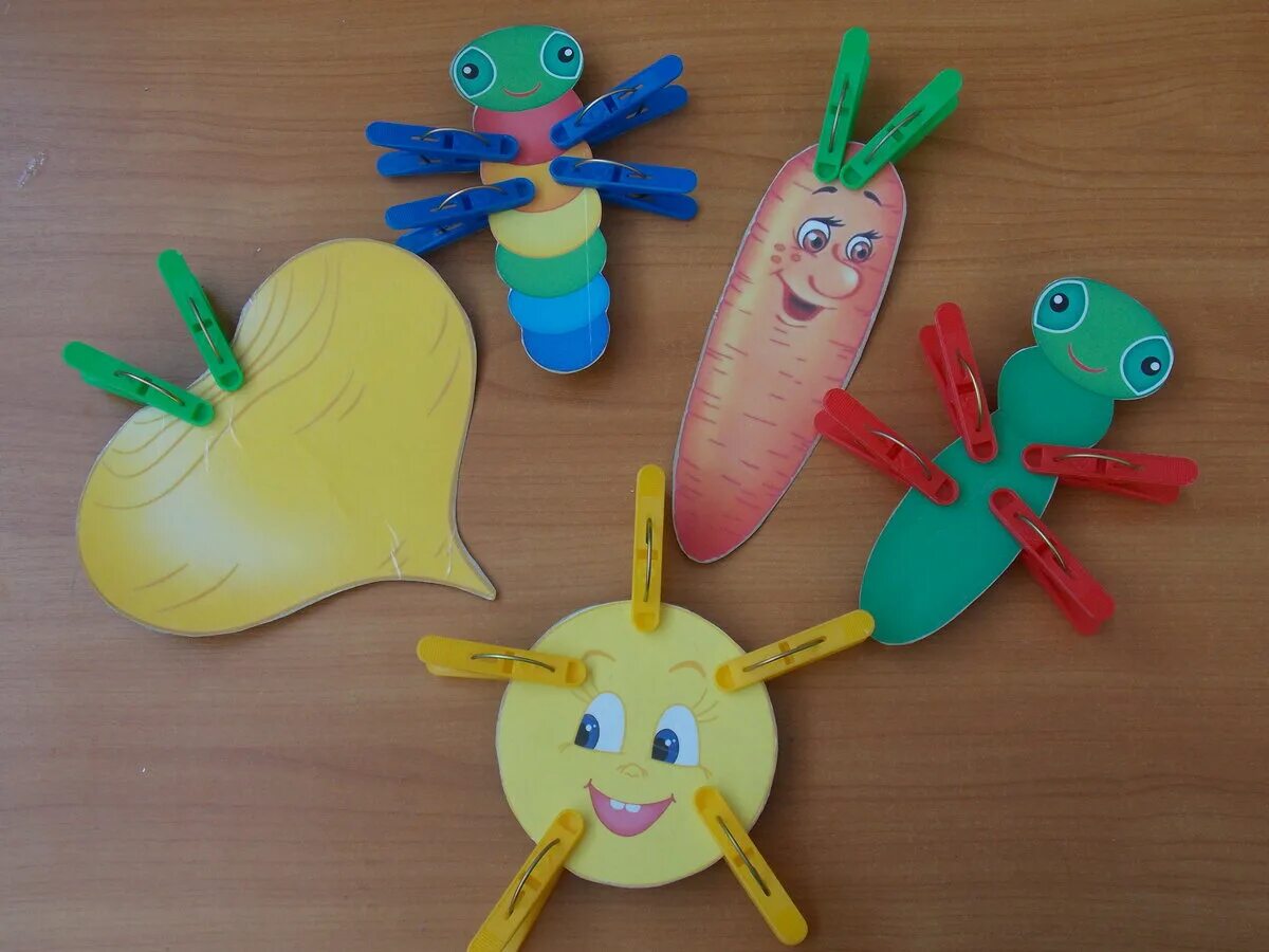 Развивающие игрушки для малышей своими руками. Самодельные настольные игры. Развивающие игрушки для детей своими руками. Поделки из трубочек для коктейля. Самодельные игры для детей.