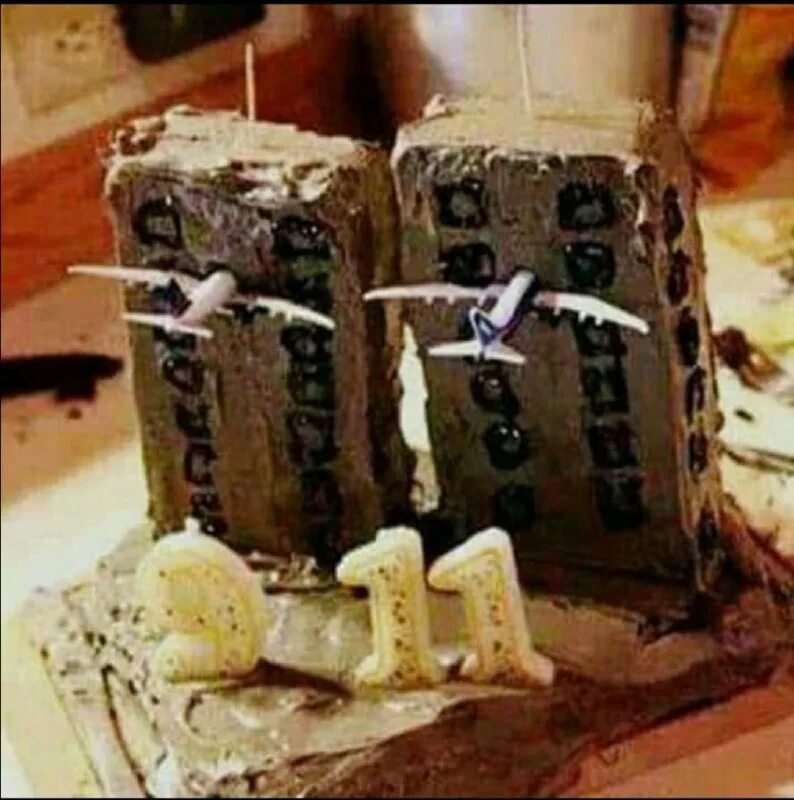 9. 11. Братья близнецы башни 11. Летит самолетик мем. Happy 9 11.