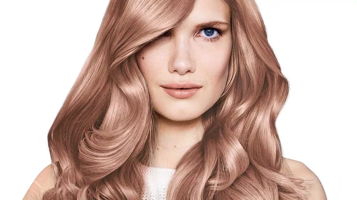 Когда красить волосы в апреле 2024 года. Лореаль розовое золото. Светло русые волосы. Светлые оттенки волос. Карамельно русый цвет волос.