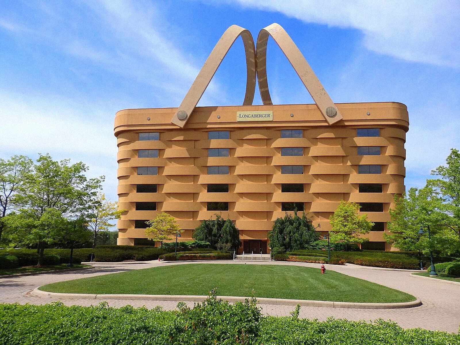 Имеется дом. Дом-корзина (ньюарк, штат огайо, сша). здание-корзина (the basket building), огайо, сша. здание корзина штат огайо сша. штаб-квартира longaberger, ньюарк, сша.