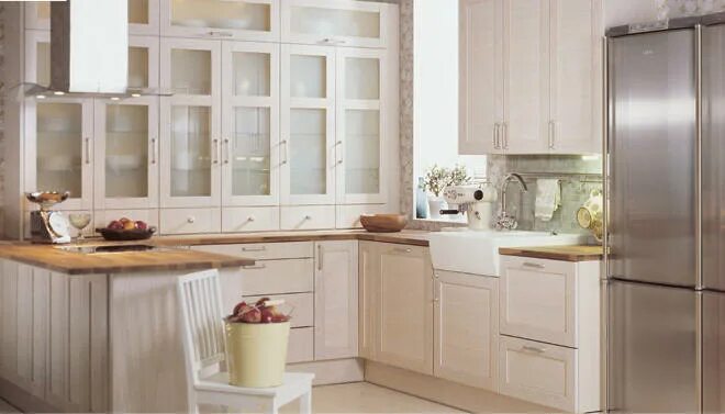 Кухня в финском стиле фото интерьер Pin on Hytta kjøkken Log home kitchens, Log cabin kitchens, Cabin kitchens