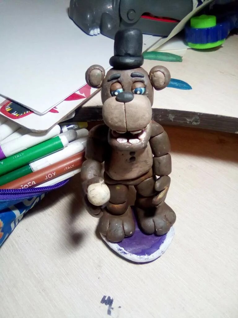 олд фредди из пластилина. кошмарный фредди bp gkfcnbkbyf. пластилиновый олд фредди. мшк фрэде из пластелина. мишка фредди лепить из пластилина.