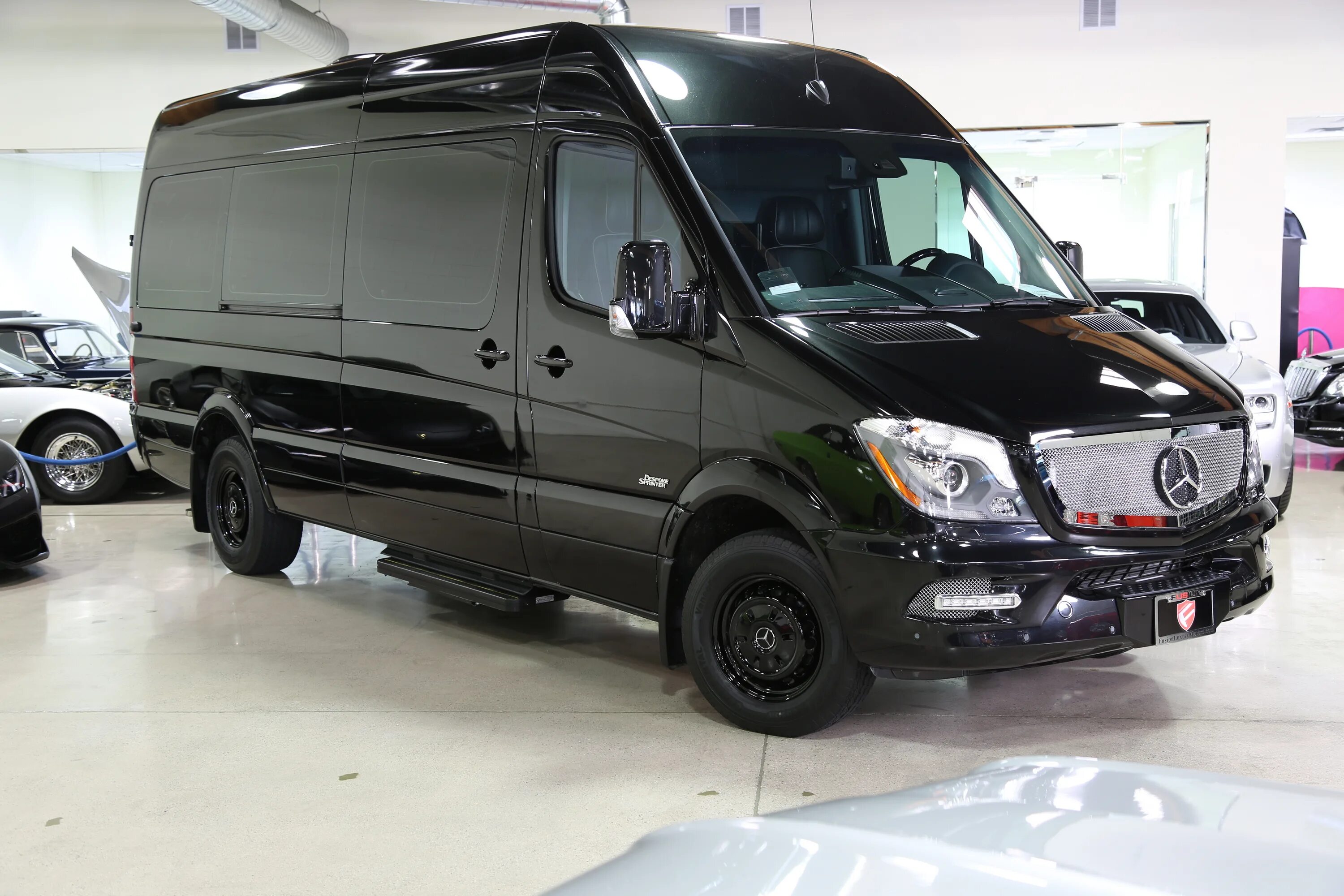 Mercedes-Benz Sprinter 2016. Мерседес Спринтер 2016. Бронированные Мерседес Спринтер. Mercedes Sprinter броневик.