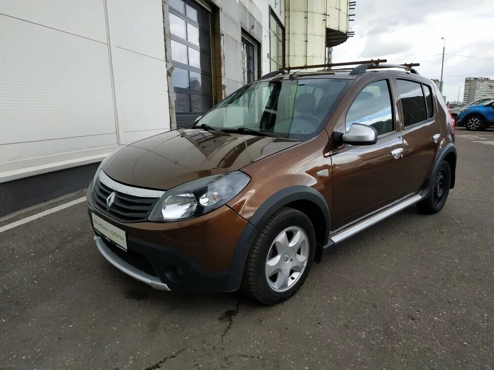 Renault sandero цвет. Renault Sandero Stepway коричневый. Рено степвей 2013. Рено Сандеро степвей 2013. Рено Сандеро степвей 1 коричневая.