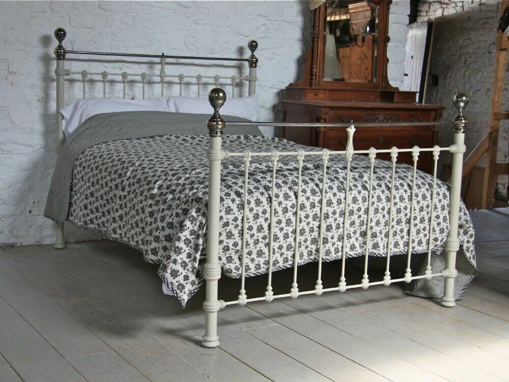 Куплю старые кровати. Classic Victorian King Size Brass and Iron Bed 238403 Sellin кровать. Железная кровать панцирная сетка 20 века. Викториан Классик (Victorian Classic). Старая кровать.