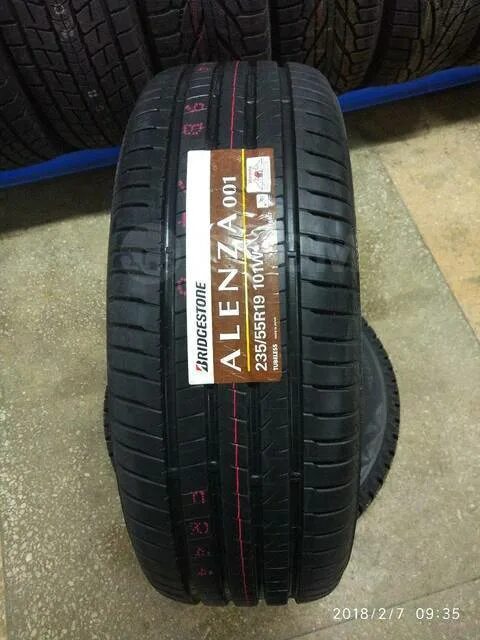 Шины bridgestone alenza 001. А/ш 225/60*17 99v alenza 001 bridgestone tbl. Alenza 001 225/55 r18 98v. Alenza 001. Alenza 001.