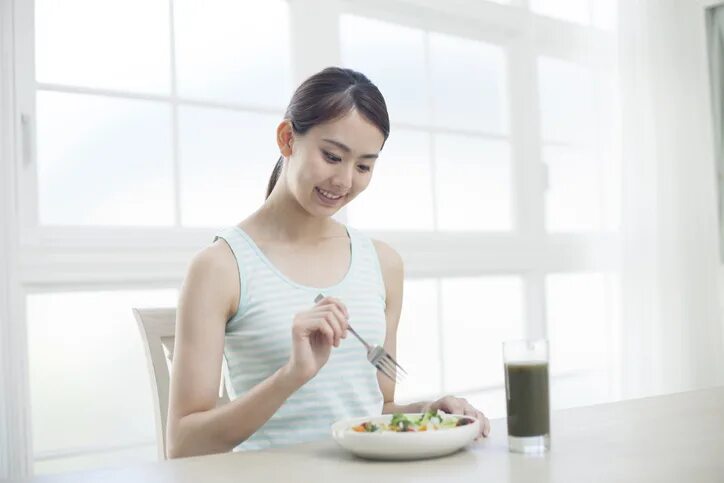 Японская диета для женщин после 50. Диета гейш фото. Японская диета для красоты и здоровья. Японская диета девушка. Японская диета Эстетика.