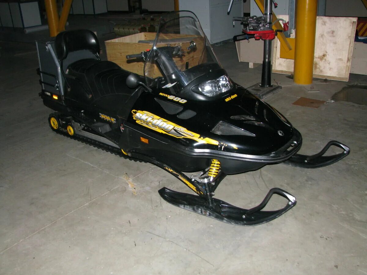 Купить бу снегоход брп скандик. BRP Ski-Doo Skandic 600 2005. Ski Doo Skandic 600. Снегоход BRP Ski-Doo Skandic WT 600. Ski Doo Skandic 600 SUV.