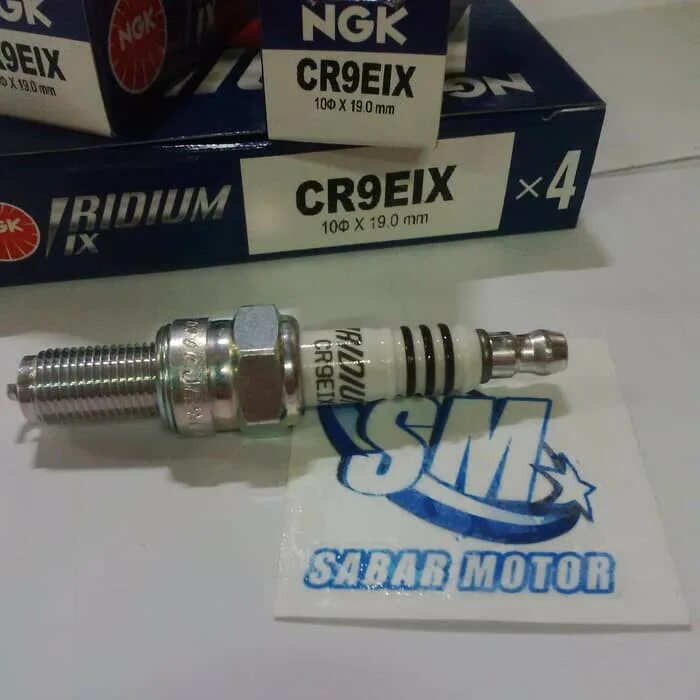 Cr 9