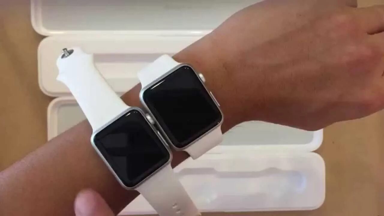 Apple watch series 41mm. Эппл вотч 38 мм и 42 мм. Часы эпл вотч 3 38 мм или 42 мм. Apple watch Series 3 38mm vs 42mm. Apple watch 38 vs 42 mm.