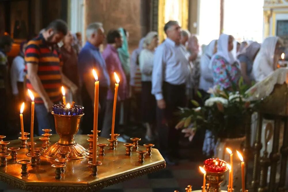 спас на троне.