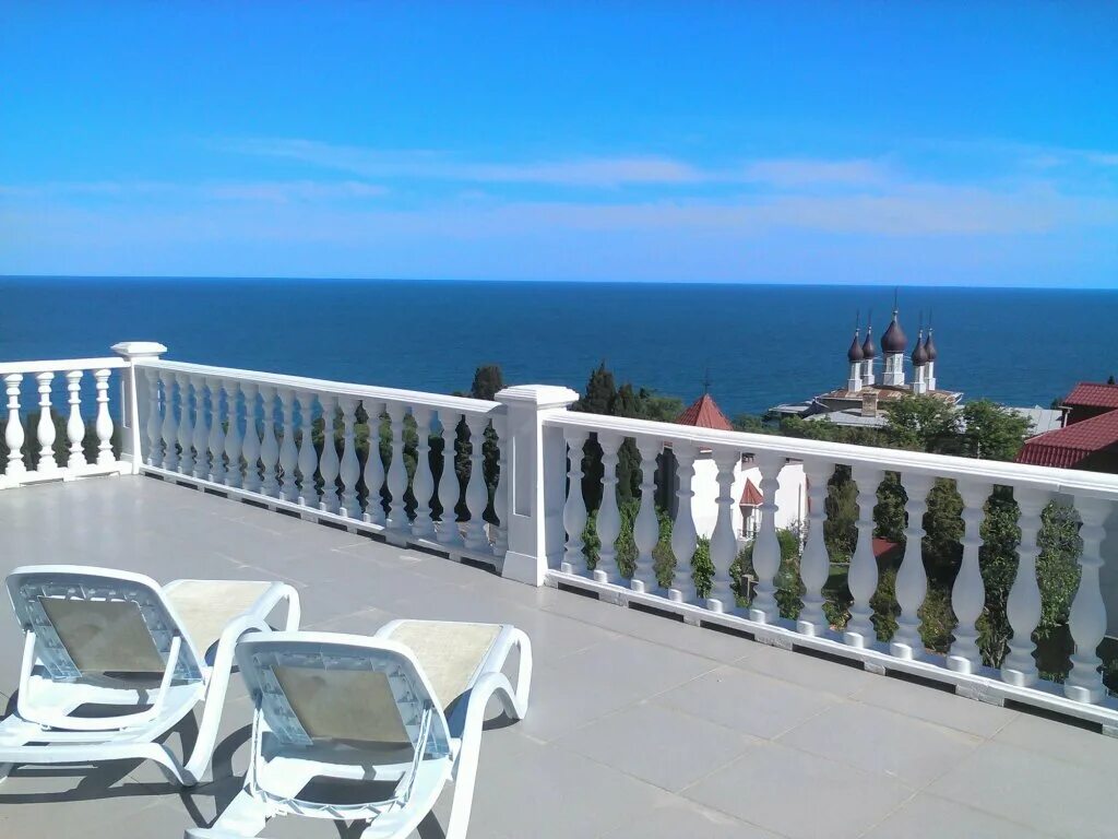 Алупка западная 22. 24. Алупка западная 12 панорама. Алупка отель море и горы. Вилла онейро алупка.