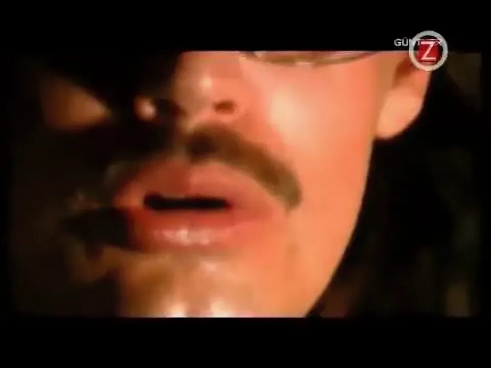 Тач ю песня. Гюнтер you touch my tralala. gunther ding dong. оу ю тач.