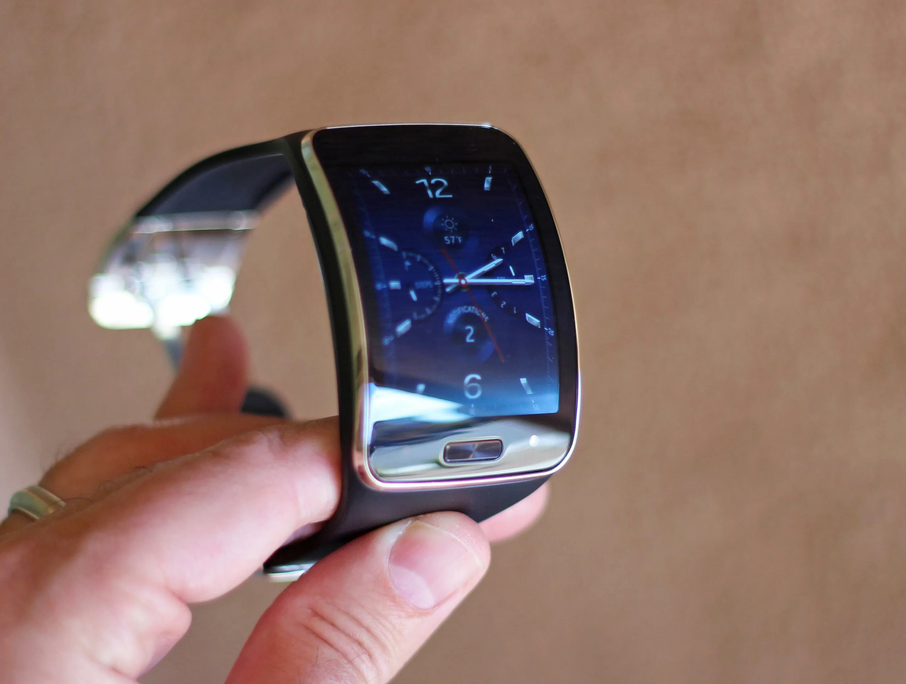 Gear s 1. Смарт часы samsung galaxy gear s3. Samsung gear s1. Часы самсунг galaxy женские 2022. Samsung galaxy gear s sm-r750.
