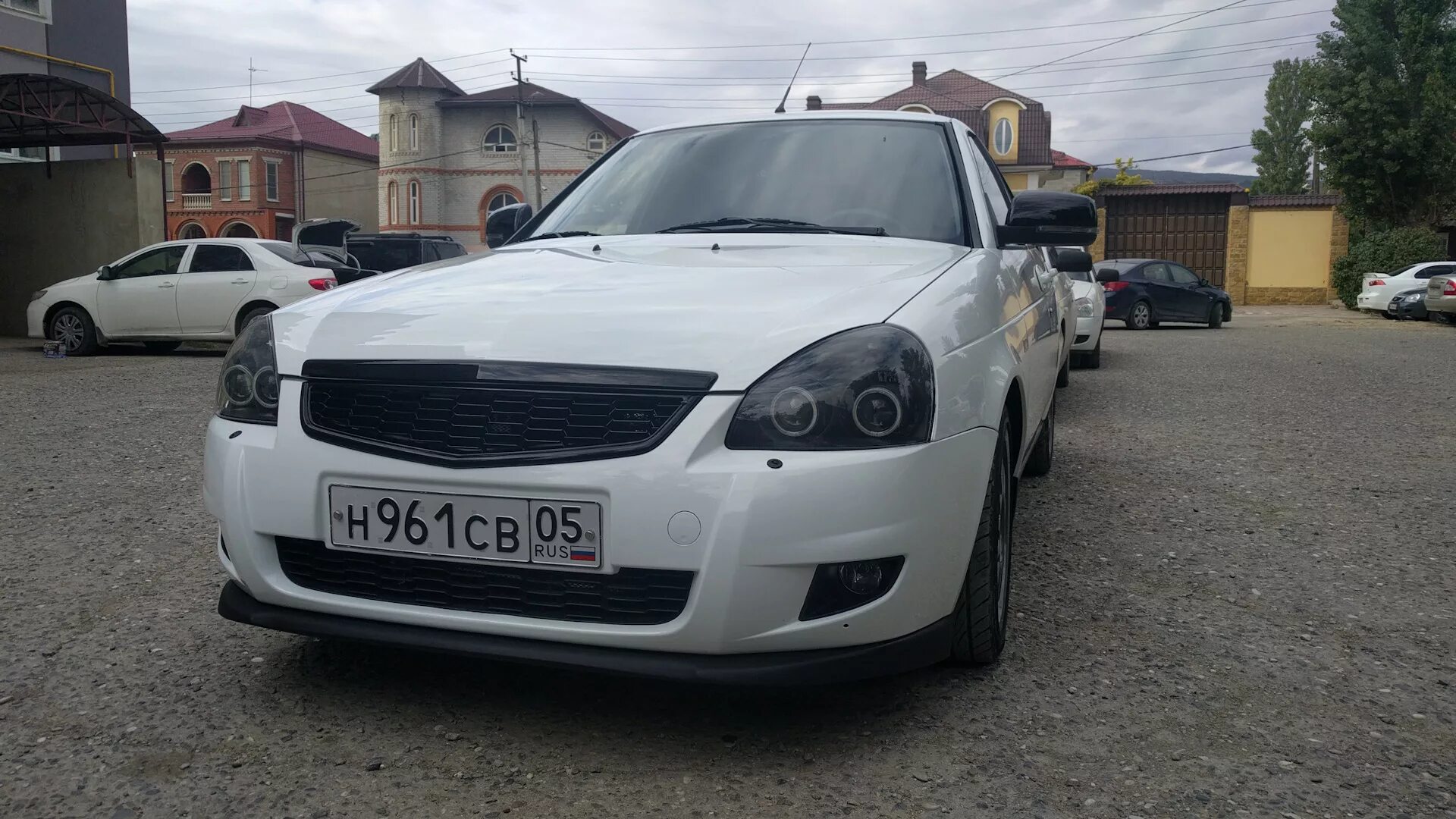 Белые бампера на приору
