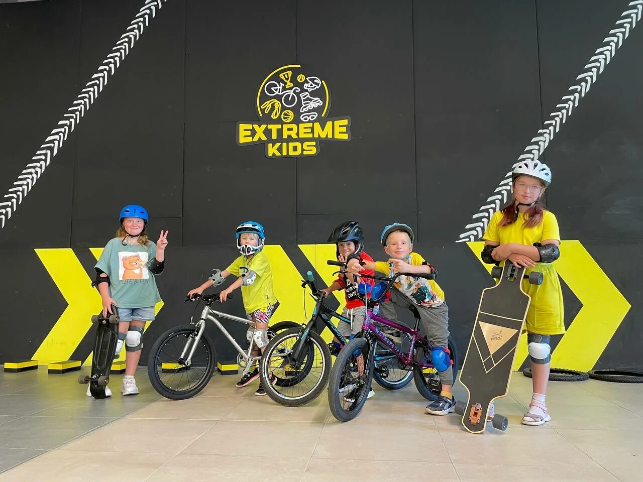 Extreme kids нижнекамск. Кидс ульяновск. Детский центр 7 нот фото. Кидс ульяновск. Радищева 42 ульяновск детская.