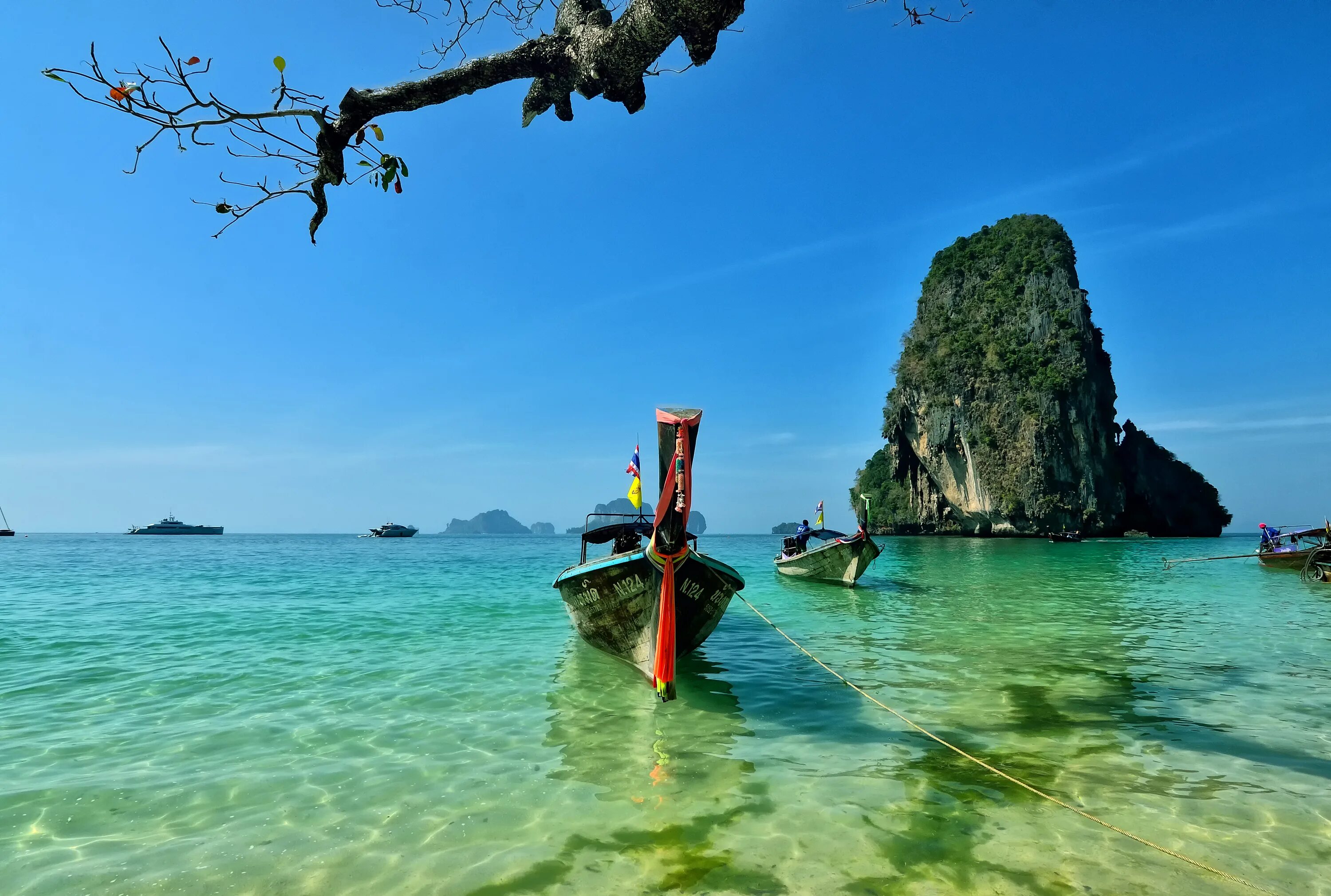 Пхукет июнь 2024. Рейли-Бич Таиланд. Рейли Тайланд остров. Пляж Рейли Бич Таиланд. Океан в Тайланде Паттайя.