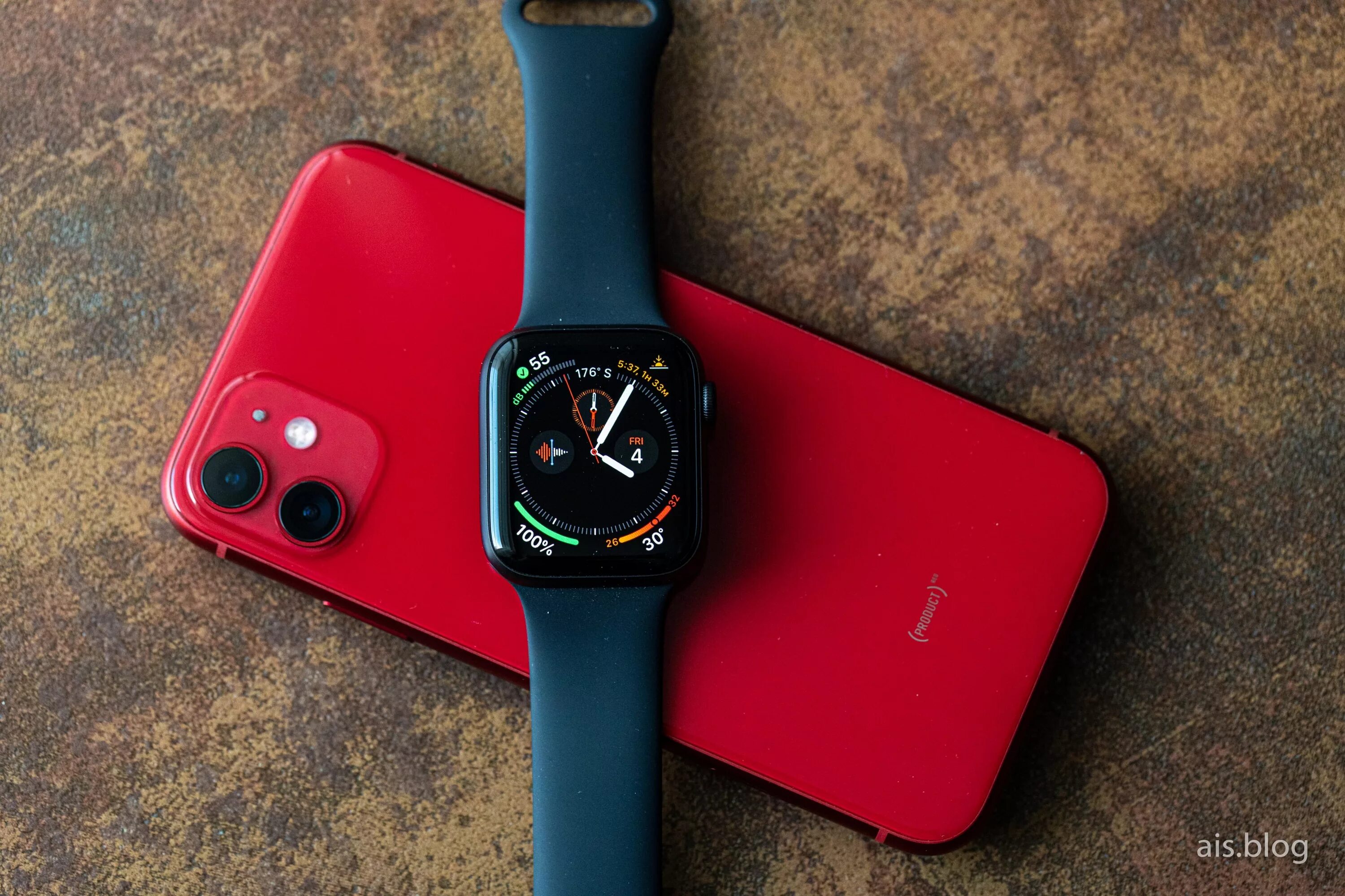 Айфон и эпл вотч. Apple watch Series 6 Red. Эпл вотч 7. Iphone 13 и Apple watch. Watch series is