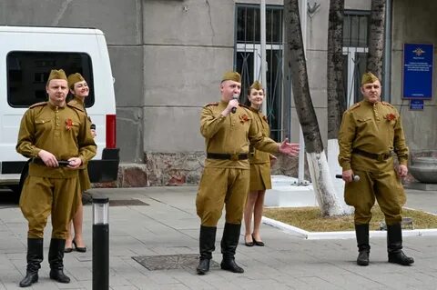 На 9 мая ведут
