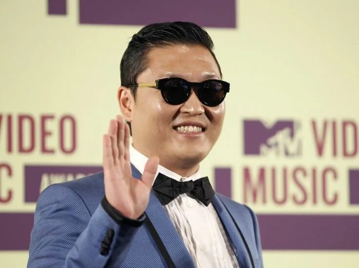 Psy speed up. Псай 2012. psy корейский исполнитель. псай гангнам. psy гангнам стайл.