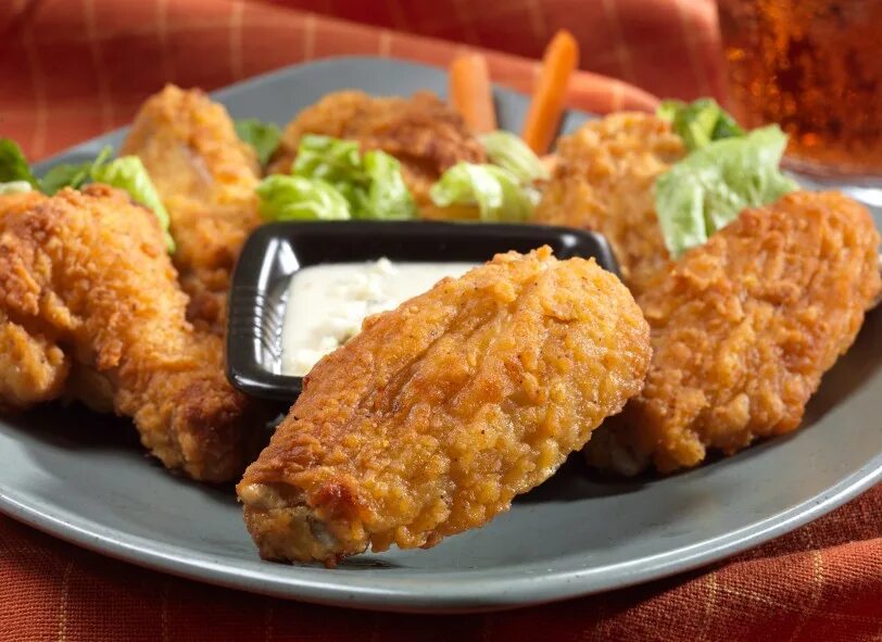 жареные крылышки в панировке. как приготовить крылышки в сухарях. как приготовить крылышки в сухарях. куриные крылышки в панировке на сковороде. как приготовить крылышки в сухарях.