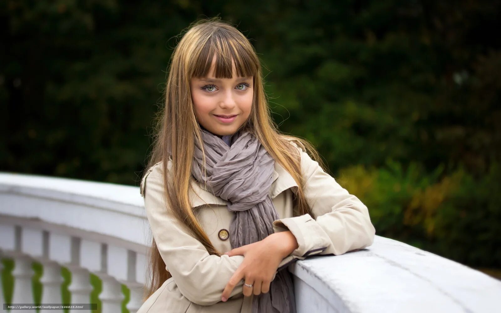 Где девочки. Фотопортрет девочки 14 лет. портрет девушки 13 лет. самые обаятельные девочки 12 лет портрет. красивые обои для девочек 14 лет.