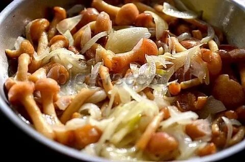 Опята жареные с луком