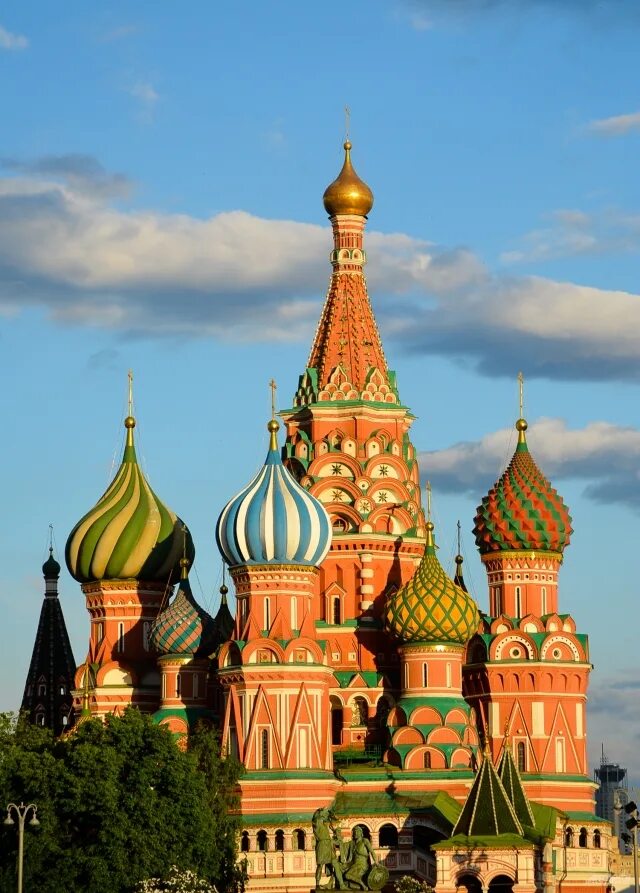 Храм василия блаженного москва. Русский зодчий храм василия блаженного. Русский зодчий храм василия блаженного. Храм василия блаженного красная площадь. Храма василия блаженного (покровского собора).