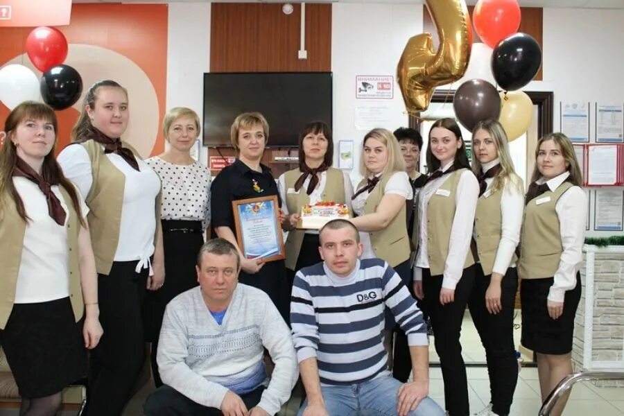 Мфц нововятск. Многофункциональный центр улан-удэ. Мфц гусиноозерск. Мфц советская 55. Гбу многофункциональный центр республики бурятия.