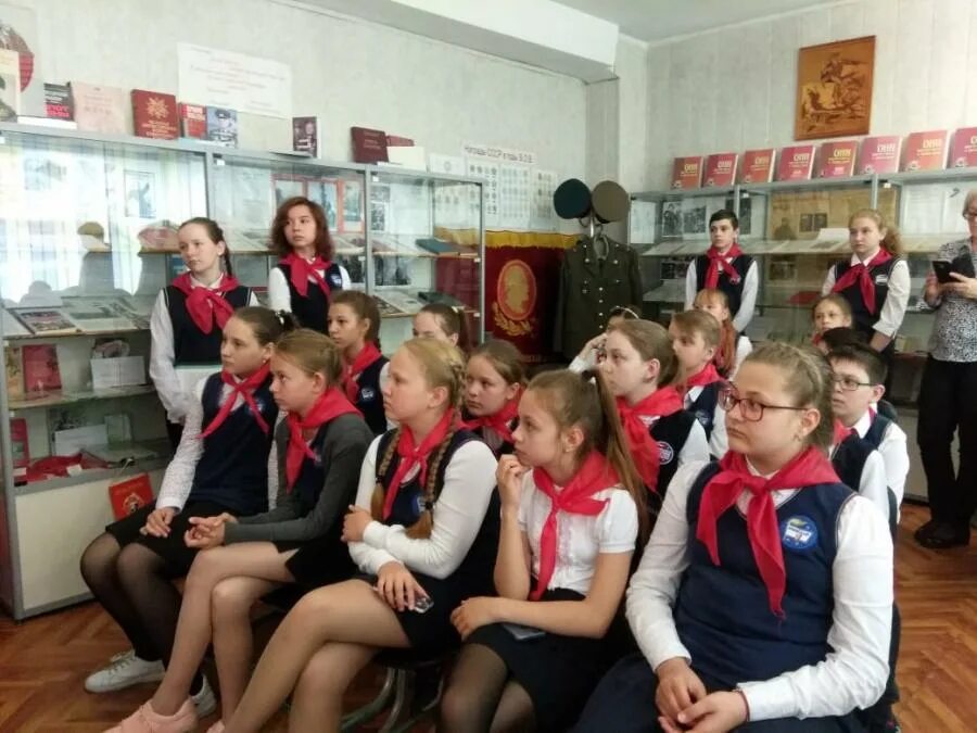 Школа 141 новосибирск. Гимназия 141 казань. Школа 141 новосибирск. 141 школа омск. Гимназия 141 казань дербышки.