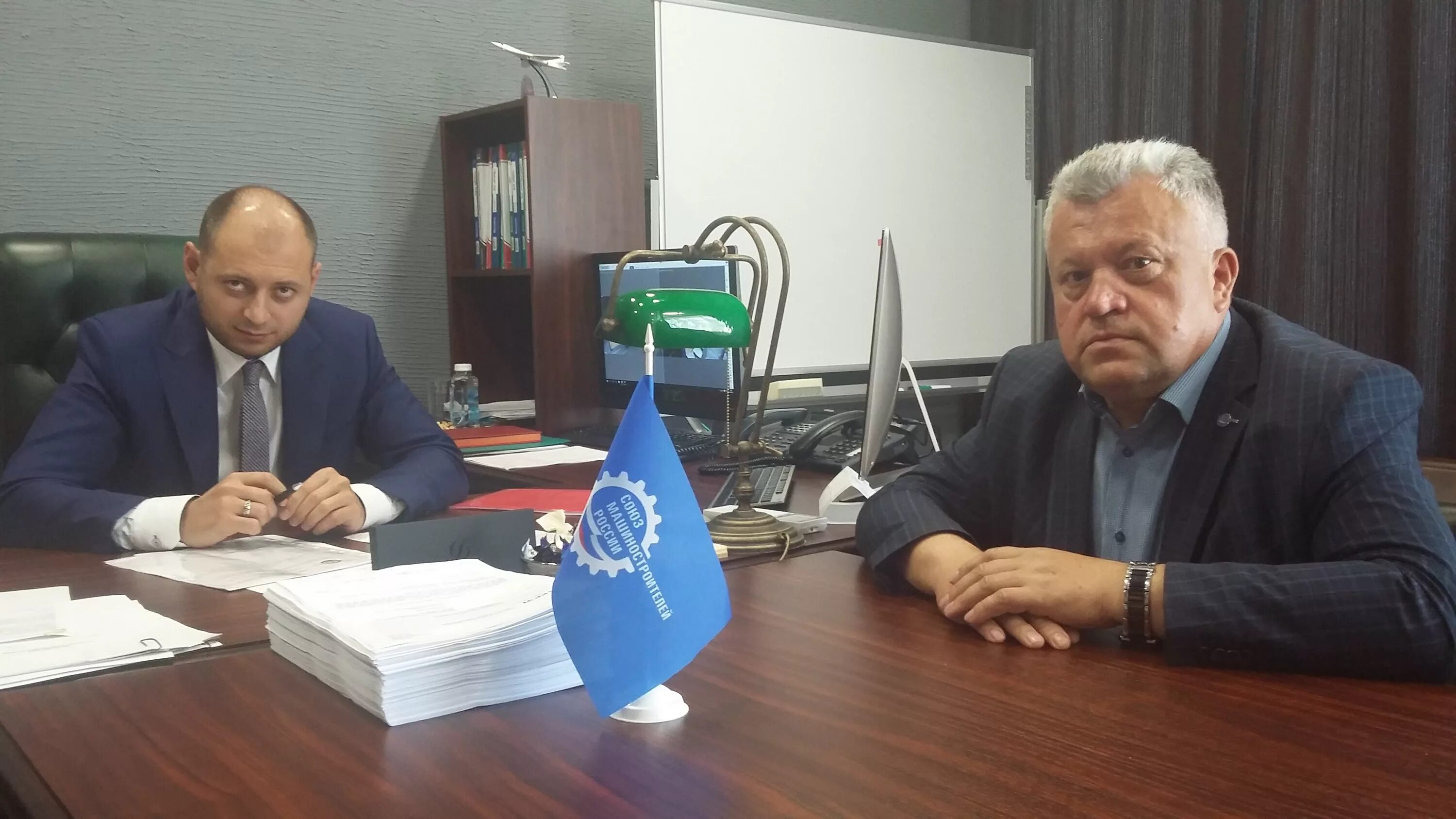 Пао электроприбор тамбов директор. Директор электроприбор. Электроприбор алатырь афанасьев александр николаевич. Директор электроприбор. Калиновский сергей чебоксары электроприбор.