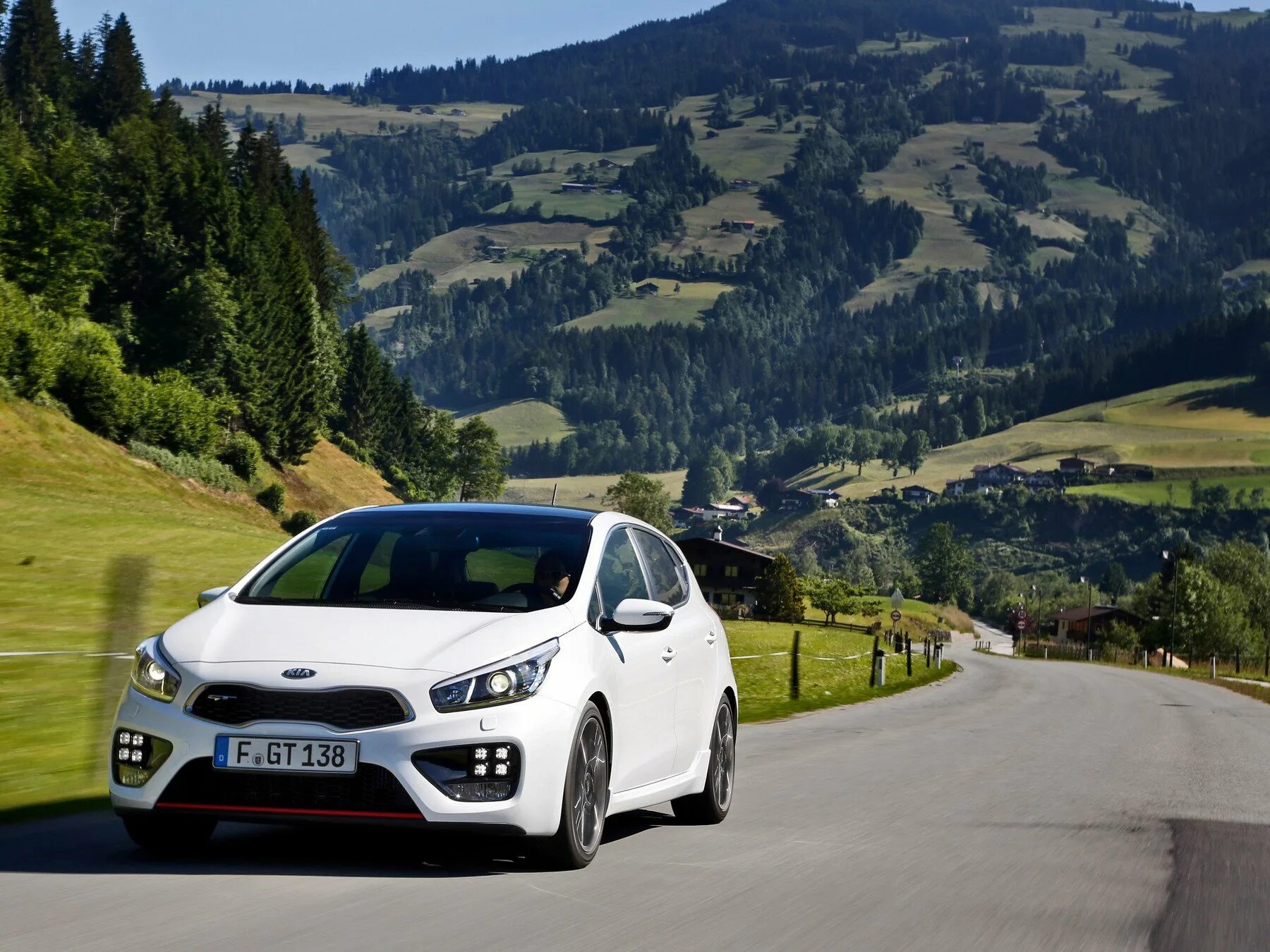 Сами сид. Kia Ceed gt 2014 белый. Kia Ceed 2015 White. Автомобиль Киа СИД 2015 белый. Kia Ceed 2015 белая.