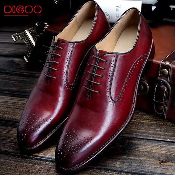 Ботинки цвета. Туфли мужские Berwick 3680 Burgundy. Туфли Lido Marinozzi мужские. Туфли мужские цвета бордовый. Бордовые ботинки мужские.