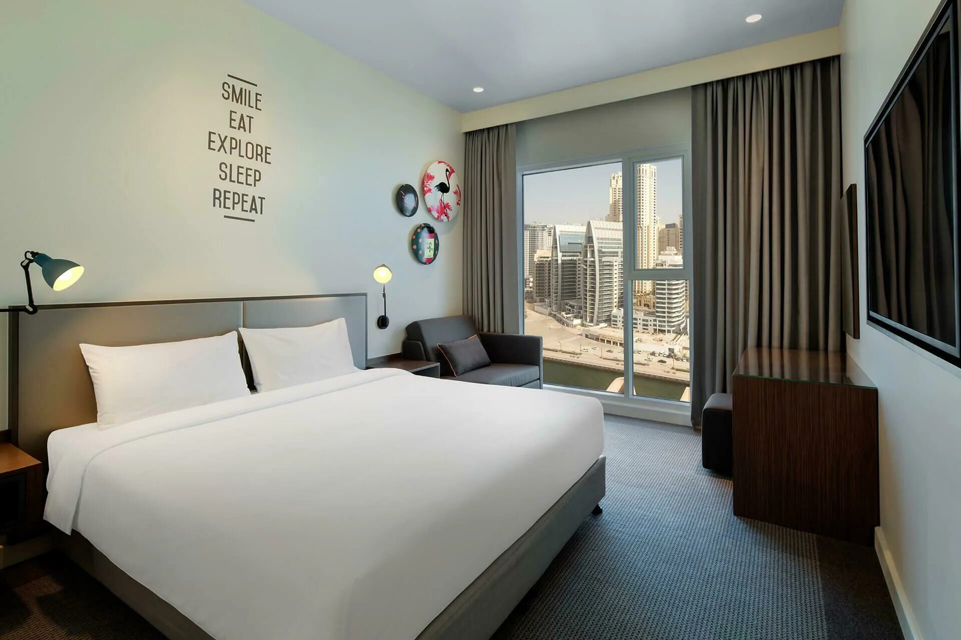 Rove marina rover. Отель rove dubai marina 3. Отель rove dubai marina 3. Rove marina. Дубай отель rove downtown.