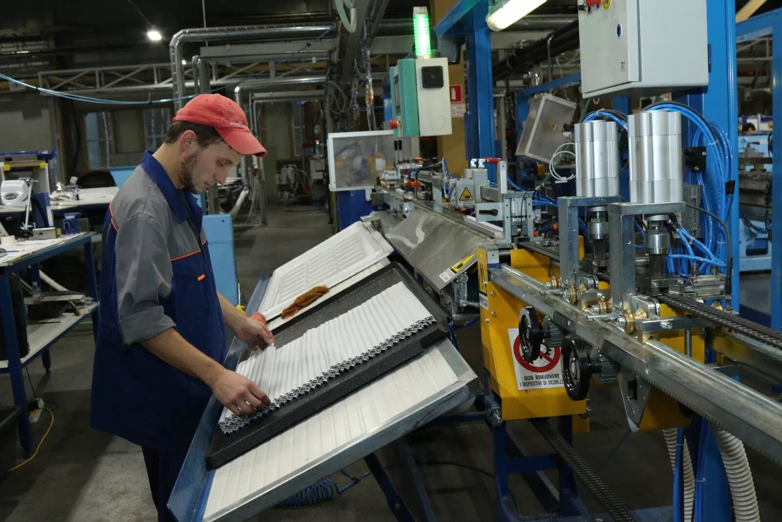 Новосибирский станкостроительный завод. Тип предприятия липецк комбинат. Тип предприятия липецк комбинат. Тип предприятия липецк комбинат. Липецк форвард форвард завод металлоконструкций.