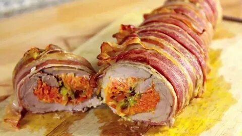 Рулетики с беконом и грибами в духовке