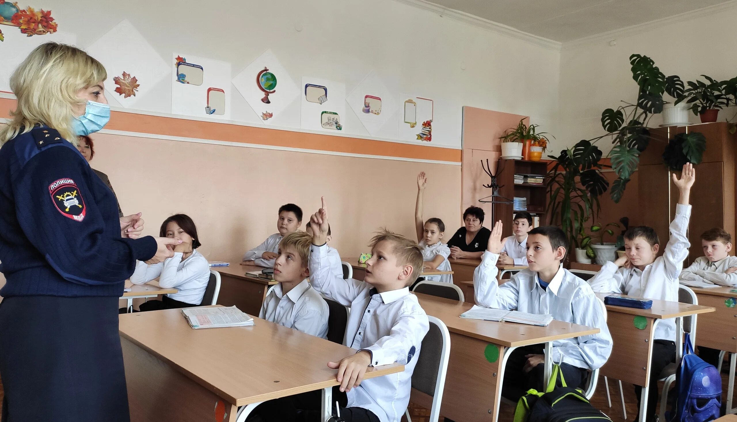 Сколько школ интернатов. Челябинск специальная коррекционная школа интернат №4. школа-интернат 2 норильск. школа интернат 62 ленинский проспект. школа19интарнат омск.