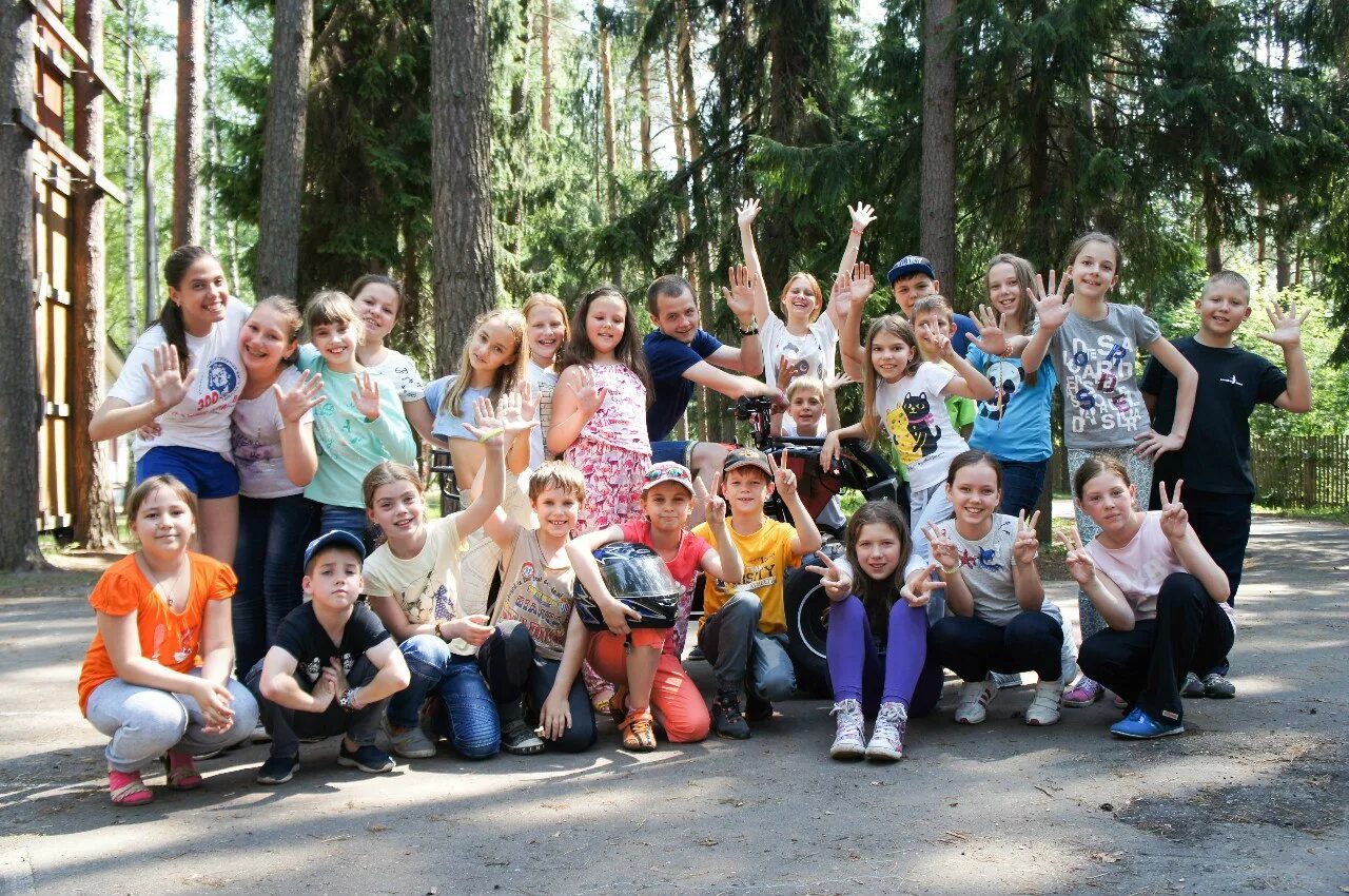 Дол грн. Детский лагерь Спутник Нижегородская область. Детский оздоровительный лагерь "санаторий им. Чехова".