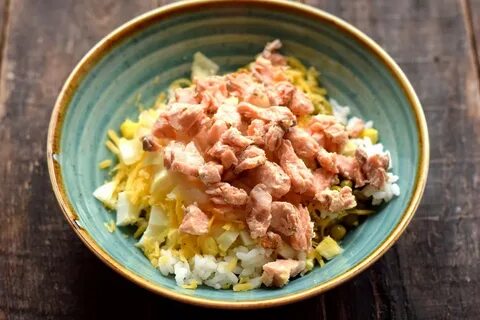 Салат с морским окунем