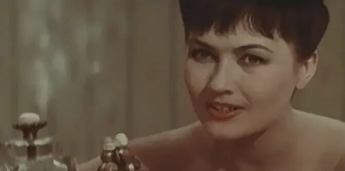 Ариадна шенгелая барышня крестьянка. Анна фриессе гранатовый браслет. Шенгелая гранатовый браслет. Фриессе гранатовый браслет. Ариадна шенгелая выстрел.