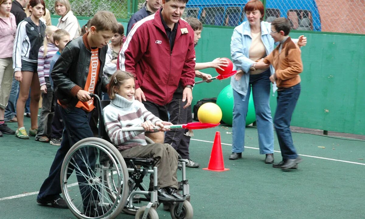 Военный с ребенком. Выплаты детям мобилизация. Группы инвалидов. Инвалиды в россии. Дети с ограниченными возможностями здоровья.