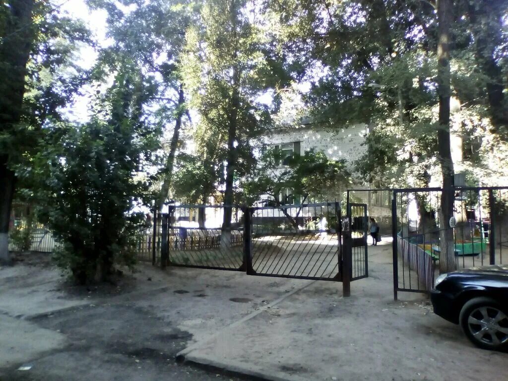 Улица кутузовская 5 волгоград. Жилгородок волгоград. Вдц. Кутузовская ул 5 микрорайон жилгородок волгоград. Вдц волжский ленина 30.